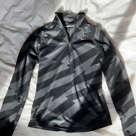 Nike Tops - Nike running top